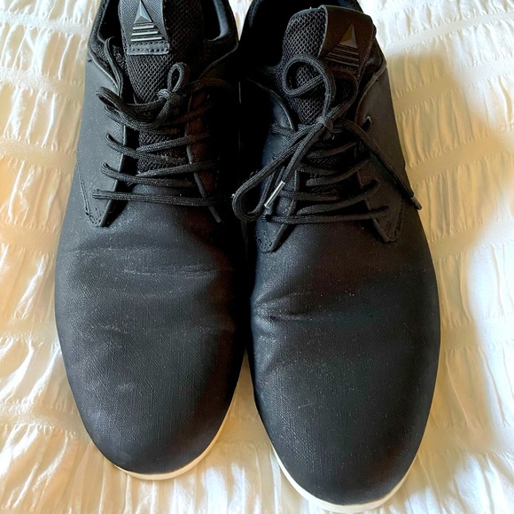 Aldo Smooth Black Dressers - Picture 1 of 6